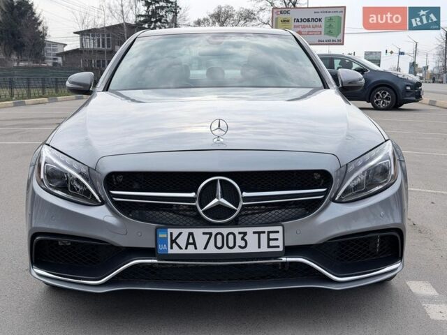 Сірий Мерседес Ц-Клас, об'ємом двигуна 1.99 л та пробігом 141 тис. км за 17900 $, фото 1 на Automoto.ua