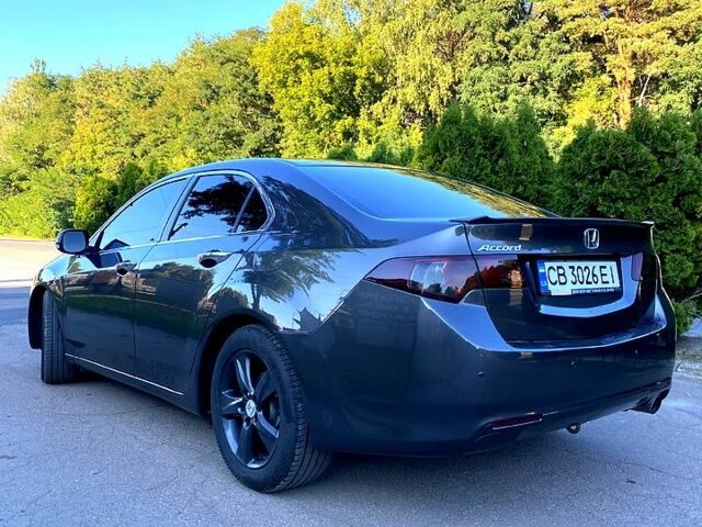 Сірий Мерседес Ц-Клас, об'ємом двигуна 2 л та пробігом 195 тис. км за 16650 $, фото 1 на Automoto.ua