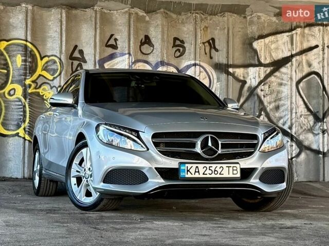 Серый Мерседес Ц-Класс, объемом двигателя 2.15 л и пробегом 85 тыс. км за 24400 $, фото 1 на Automoto.ua