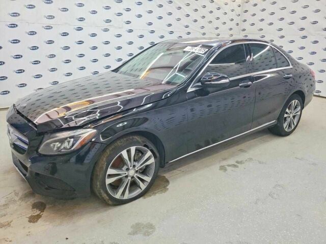 Серый Мерседес Ц-Класс, объемом двигателя 2 л и пробегом 53 тыс. км за 4500 $, фото 1 на Automoto.ua