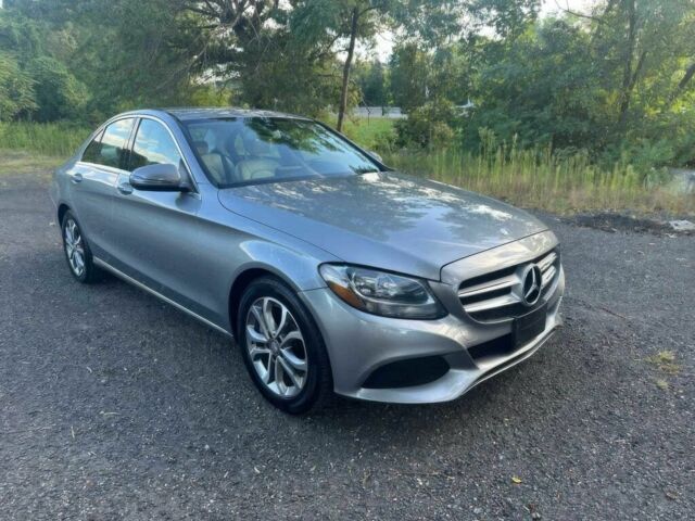 Серый Мерседес Ц-Класс, объемом двигателя 2 л и пробегом 76 тыс. км за 13200 $, фото 1 на Automoto.ua