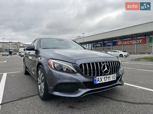 Сірий Мерседес Ц-Клас, об'ємом двигуна 1.99 л та пробігом 193 тис. км за 19900 $, фото 1 на Automoto.ua