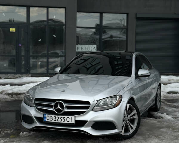 Сірий Мерседес Ц-Клас, об'ємом двигуна 1.99 л та пробігом 194 тис. км за 22000 $, фото 1 на Automoto.ua