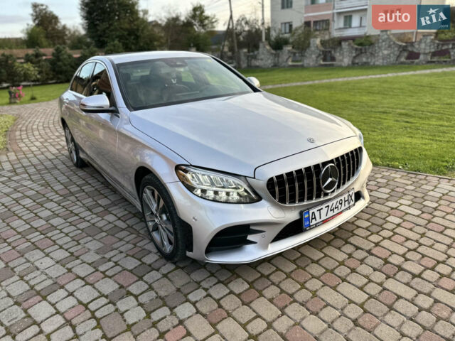 Сірий Мерседес Ц-Клас, об'ємом двигуна 2 л та пробігом 97 тис. км за 28500 $, фото 1 на Automoto.ua