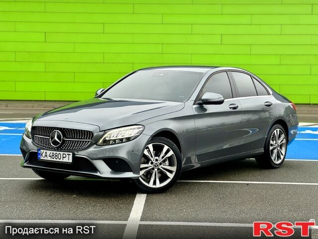 Серый Мерседес Ц-Класс, объемом двигателя 2 л и пробегом 36 тыс. км за 27900 $, фото 1 на Automoto.ua