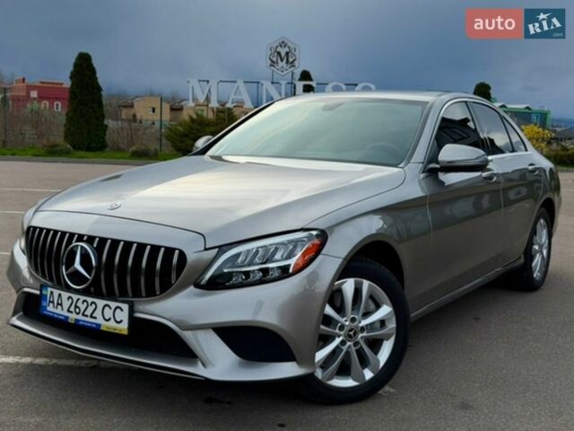 Сірий Мерседес Ц-Клас, об'ємом двигуна 1.99 л та пробігом 66 тис. км за 28999 $, фото 1 на Automoto.ua