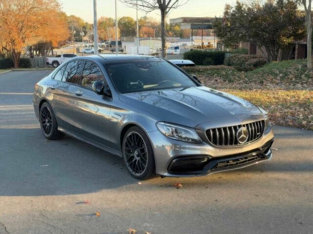 Серый Мерседес Ц-Класс, объемом двигателя 4 л и пробегом 50 тыс. км за 16000 $, фото 1 на Automoto.ua