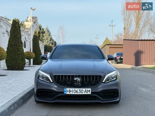 Серый Мерседес Ц-Класс, объемом двигателя 3.98 л и пробегом 80 тыс. км за 54900 $, фото 1 на Automoto.ua