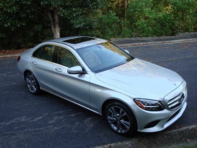 Серый Мерседес Ц-Класс, объемом двигателя 2 л и пробегом 35 тыс. км за 13000 $, фото 1 на Automoto.ua