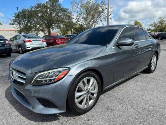 Серый Мерседес Ц-Класс, объемом двигателя 2 л и пробегом 59 тыс. км за 9800 $, фото 1 на Automoto.ua