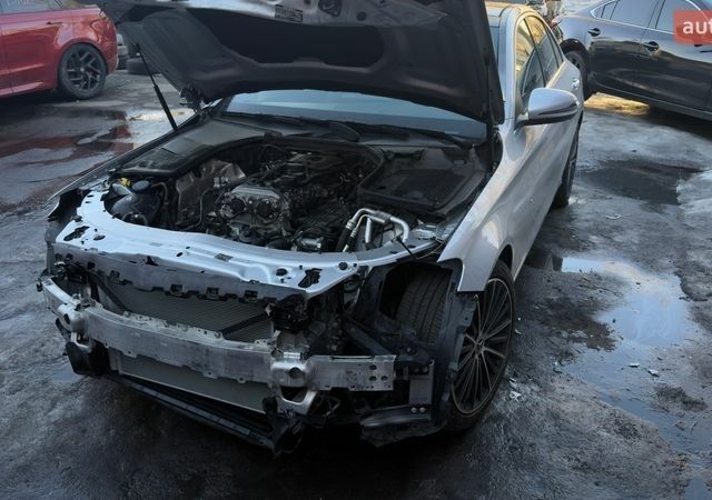 Серый Мерседес Ц-Класс, объемом двигателя 2 л и пробегом 101 тыс. км за 18500 $, фото 1 на Automoto.ua