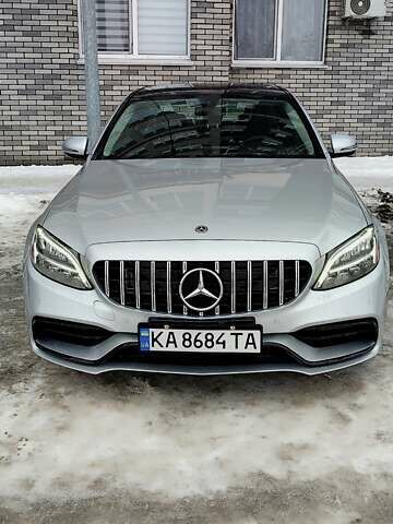 Серый Мерседес Ц-Класс, объемом двигателя 2 л и пробегом 32 тыс. км за 36200 $, фото 1 на Automoto.ua