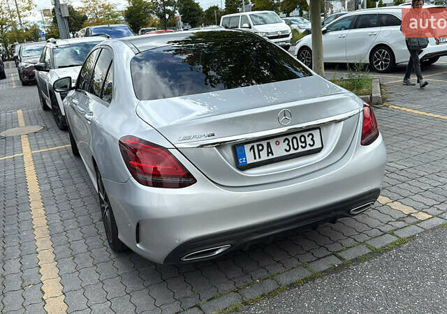 Серый Мерседес Ц-Класс, объемом двигателя 1.95 л и пробегом 170 тыс. км за 31500 $, фото 1 на Automoto.ua