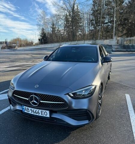 Серый Мерседес Ц-Класс, объемом двигателя 2 л и пробегом 39 тыс. км за 55000 $, фото 1 на Automoto.ua