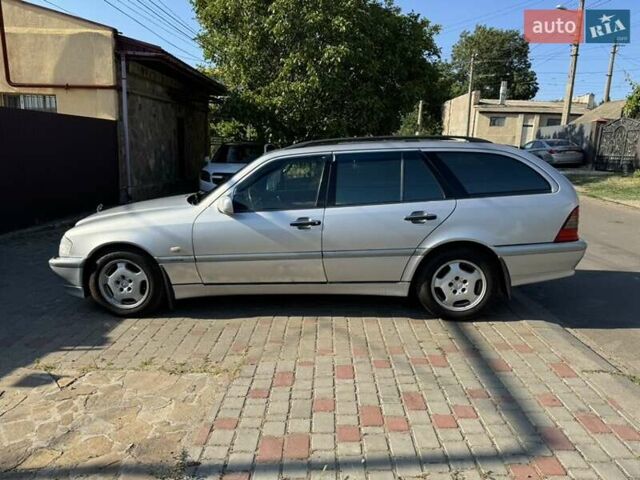 Серый Мерседес Ц-Класс, объемом двигателя 0 л и пробегом 340 тыс. км за 4300 $, фото 1 на Automoto.ua