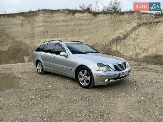 Сірий Мерседес Ц-Клас, об'ємом двигуна 2.15 л та пробігом 350 тис. км за 4590 $, фото 1 на Automoto.ua