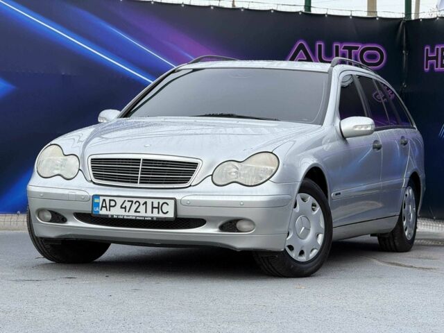 Мерседес Ц-Клас 2001 у Запоріжжя на Automoto.ua Сірий Мерседес Ц-Клас, об'ємом двигуна 2 л та пробігом 228 тис. км за 5499 $, фото 1 на Automoto.ua