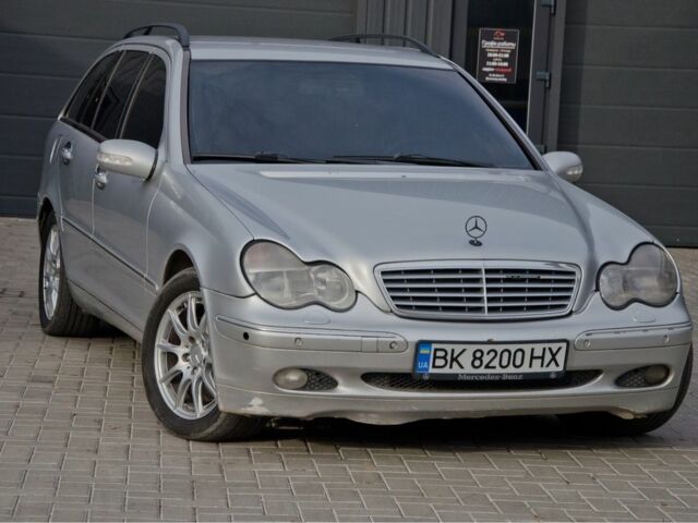 Сірий Мерседес Ц-Клас, об'ємом двигуна 2.7 л та пробігом 435 тис. км за 4699 $, фото 1 на Automoto.ua