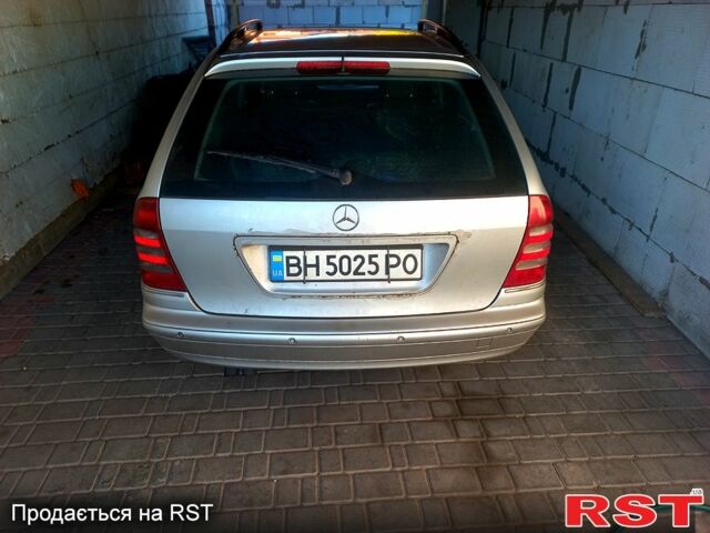 Сірий Мерседес Ц-Клас, об'ємом двигуна 2.7 л та пробігом 322 тис. км за 5000 $, фото 1 на Automoto.ua