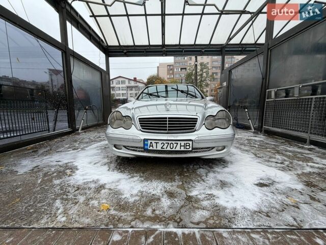 Сірий Мерседес Ц-Клас, об'ємом двигуна 2.7 л та пробігом 275 тис. км за 2900 $, фото 1 на Automoto.ua