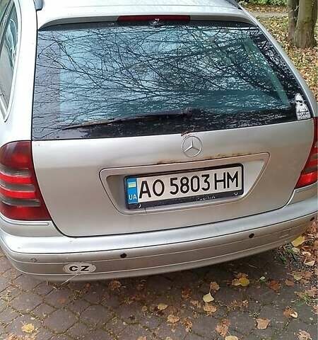 Сірий Мерседес Ц-Клас, об'ємом двигуна 2.7 л та пробігом 512 тис. км за 3500 $, фото 1 на Automoto.ua