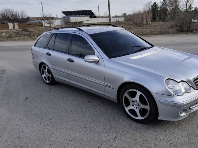 Серый Мерседес Ц-Класс, объемом двигателя 1.8 л и пробегом 96 тыс. км за 4950 $, фото 1 на Automoto.ua