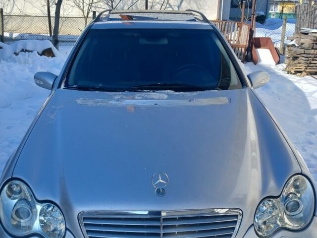 Сірий Мерседес Ц-Клас, об'ємом двигуна 2.7 л та пробігом 357 тис. км за 4600 $, фото 1 на Automoto.ua