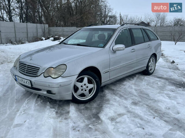 Сірий Мерседес Ц-Клас, об'ємом двигуна 2.15 л та пробігом 332 тис. км за 3200 $, фото 1 на Automoto.ua