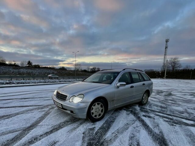 Серый Мерседес Ц-Класс, объемом двигателя 2.1 л и пробегом 463 тыс. км за 4300 $, фото 1 на Automoto.ua