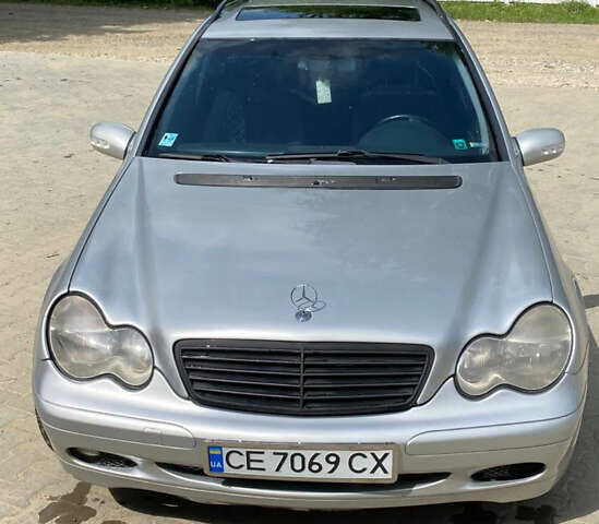 Сірий Мерседес Ц-Клас, об'ємом двигуна 2.2 л та пробігом 350 тис. км за 4300 $, фото 1 на Automoto.ua