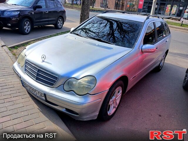 Сірий Мерседес Ц-Клас, об'ємом двигуна 2.1 л та пробігом 0 тис. км за 4000 $, фото 1 на Automoto.ua