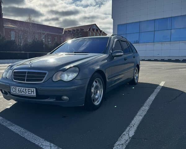 Серый Мерседес Ц-Класс, объемом двигателя 2.2 л и пробегом 281 тыс. км за 5650 $, фото 1 на Automoto.ua