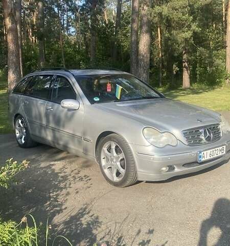 Серый Мерседес Ц-Класс, объемом двигателя 1.8 л и пробегом 360 тыс. км за 5500 $, фото 1 на Automoto.ua