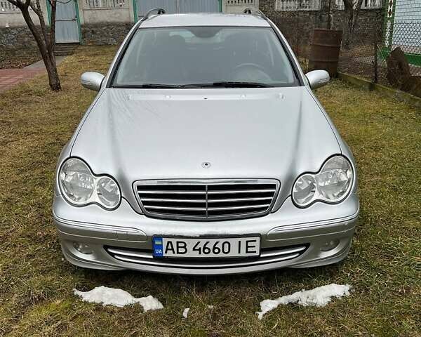 Сірий Мерседес Ц-Клас, об'ємом двигуна 1.8 л та пробігом 248 тис. км за 5000 $, фото 1 на Automoto.ua