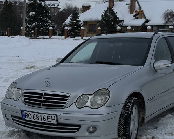 Сірий Мерседес Ц-Клас, об'ємом двигуна 1.8 л та пробігом 304 тис. км за 6500 $, фото 1 на Automoto.ua