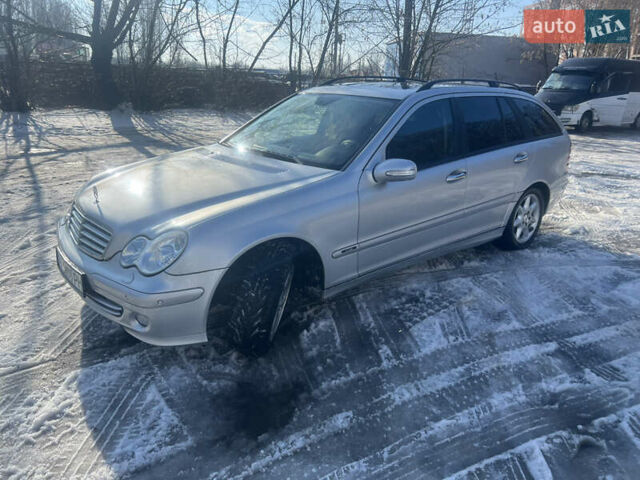 Сірий Мерседес Ц-Клас, об'ємом двигуна 2.15 л та пробігом 388 тис. км за 5700 $, фото 1 на Automoto.ua