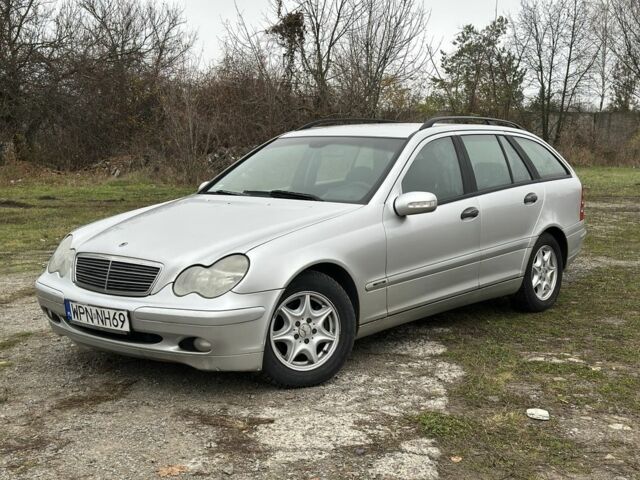 Серый Мерседес Ц-Класс, объемом двигателя 0 л и пробегом 123 тыс. км за 2600 $, фото 1 на Automoto.ua