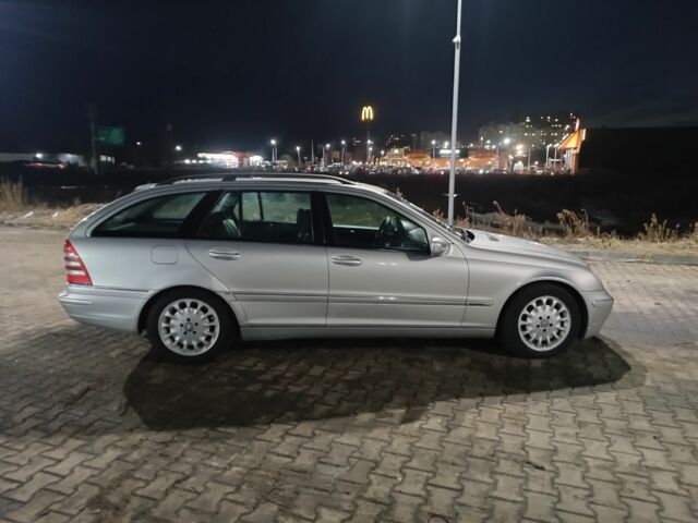 Серый Мерседес Ц-Класс, объемом двигателя 1.8 л и пробегом 350 тыс. км за 4700 $, фото 1 на Automoto.ua