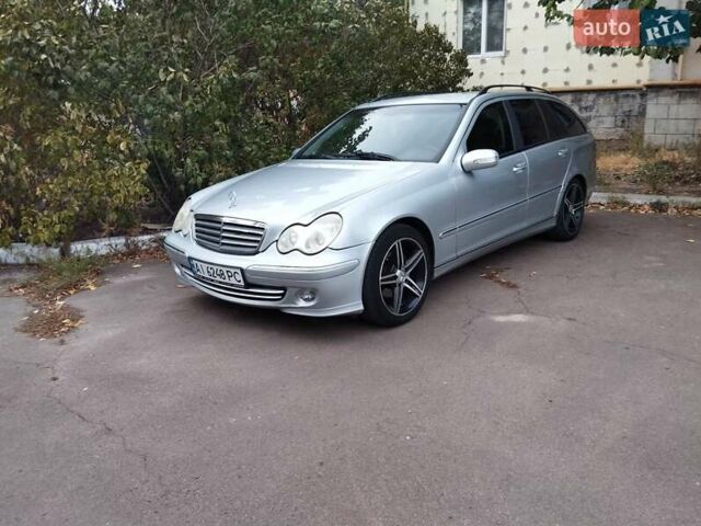 Сірий Мерседес Ц-Клас, об'ємом двигуна 2.2 л та пробігом 280 тис. км за 5300 $, фото 1 на Automoto.ua