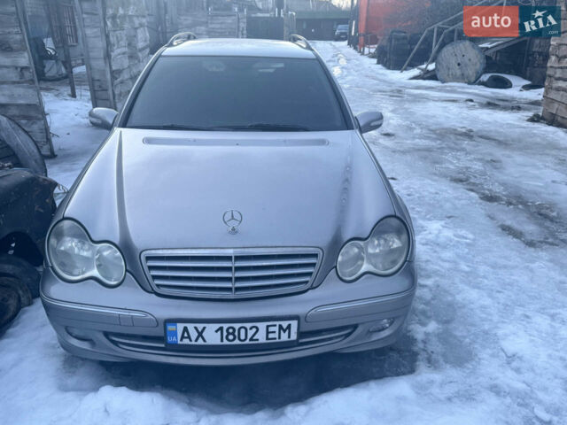 Сірий Мерседес Ц-Клас, об'ємом двигуна 2.2 л та пробігом 347 тис. км за 4600 $, фото 1 на Automoto.ua