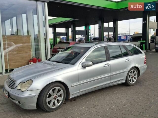 Серый Мерседес Ц-Класс, объемом двигателя 2.2 л и пробегом 260 тыс. км за 4400 $, фото 1 на Automoto.ua