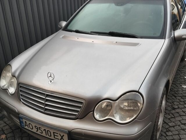 Сірий Мерседес Ц-Клас, об'ємом двигуна 2.1 л та пробігом 230 тис. км за 5500 $, фото 1 на Automoto.ua