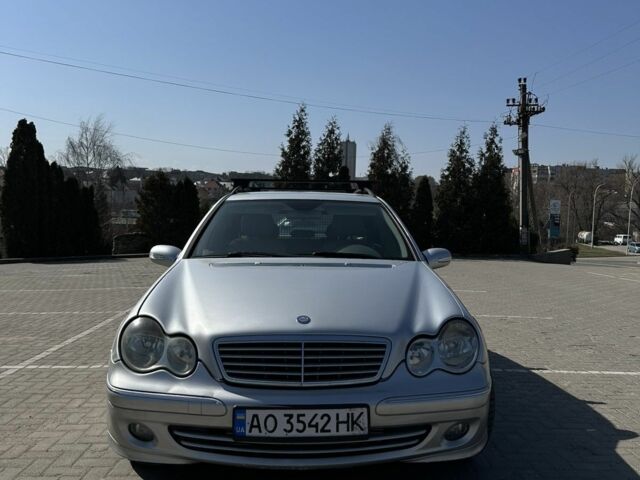 Серый Мерседес Ц-Класс, объемом двигателя 2.1 л и пробегом 350 тыс. км за 6500 $, фото 1 на Automoto.ua