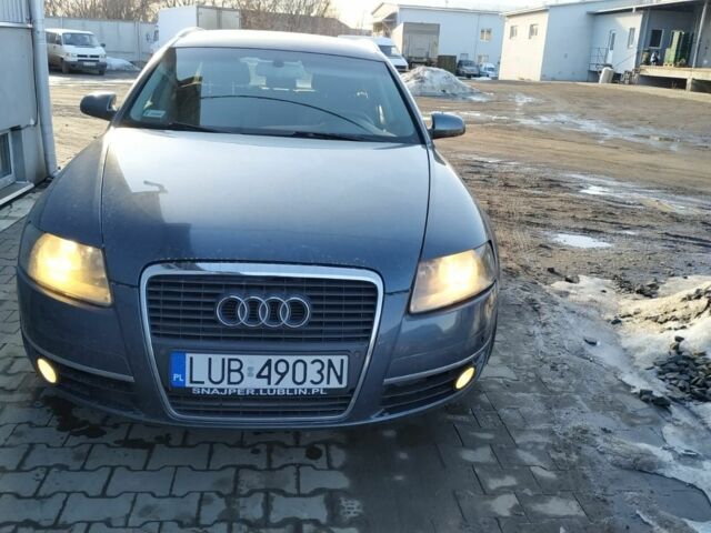 Серый Мерседес Ц-Класс, объемом двигателя 0 л и пробегом 300 тыс. км за 3900 $, фото 1 на Automoto.ua