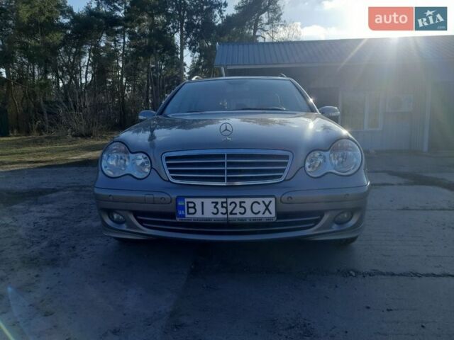 Серый Мерседес Ц-Класс, объемом двигателя 2.15 л и пробегом 348 тыс. км за 5450 $, фото 1 на Automoto.ua