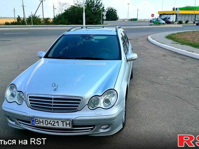 Сірий Мерседес Ц-Клас, об'ємом двигуна 2.1 л та пробігом 413 тис. км за 5800 $, фото 1 на Automoto.ua