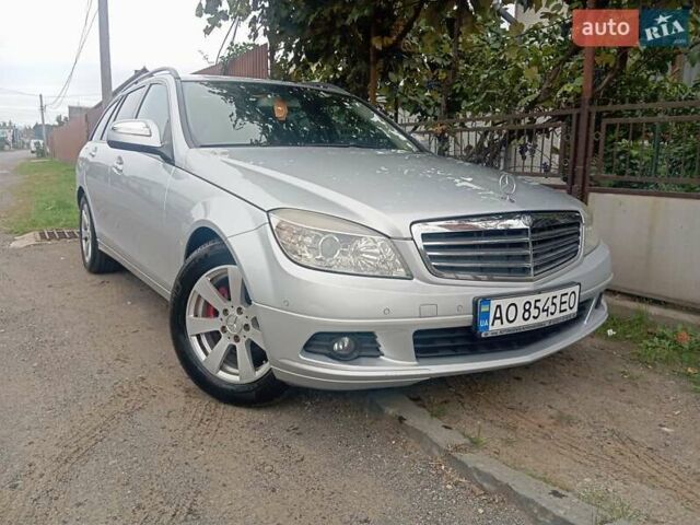 Сірий Мерседес Ц-Клас, об'ємом двигуна 2.15 л та пробігом 245 тис. км за 7850 $, фото 1 на Automoto.ua