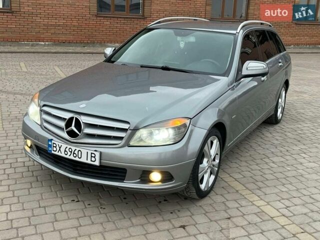 Сірий Мерседес Ц-Клас, об'ємом двигуна 2.15 л та пробігом 276 тис. км за 6800 $, фото 1 на Automoto.ua