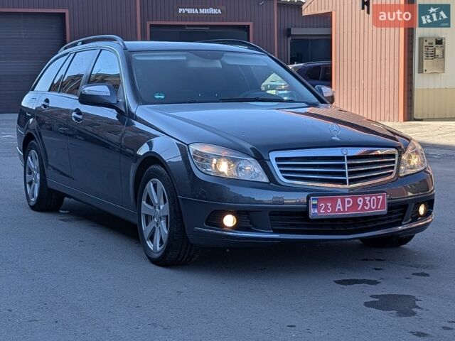 Сірий Мерседес Ц-Клас, об'ємом двигуна 1.8 л та пробігом 244 тис. км за 8950 $, фото 1 на Automoto.ua