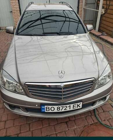 Сірий Мерседес Ц-Клас, об'ємом двигуна 2.15 л та пробігом 250 тис. км за 8500 $, фото 1 на Automoto.ua